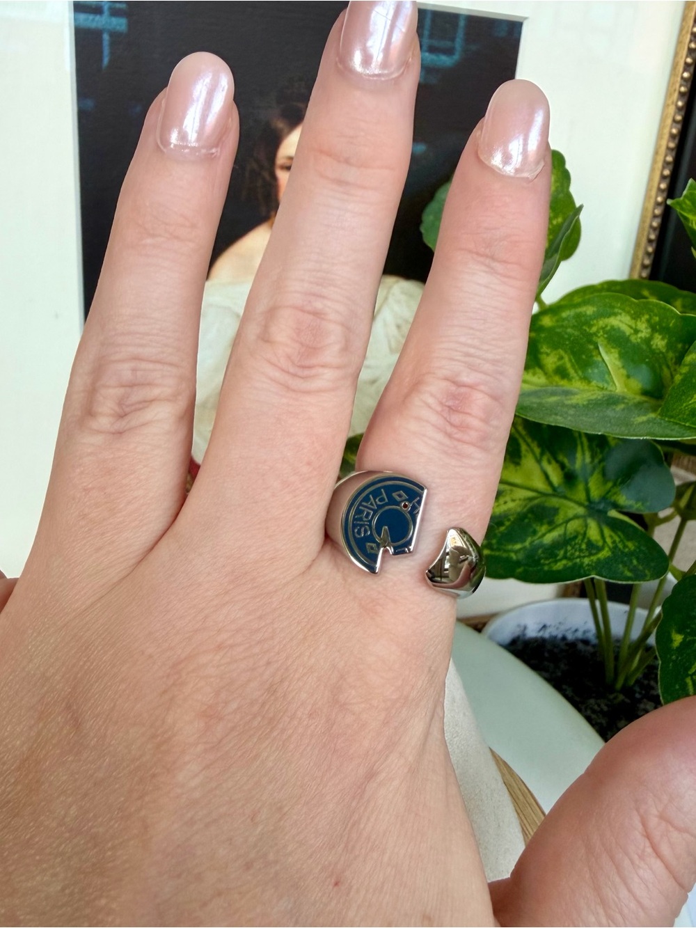 HERMES Carrousel Ring in Navy Enamel and Palladium Plating - Picture 5 of 6